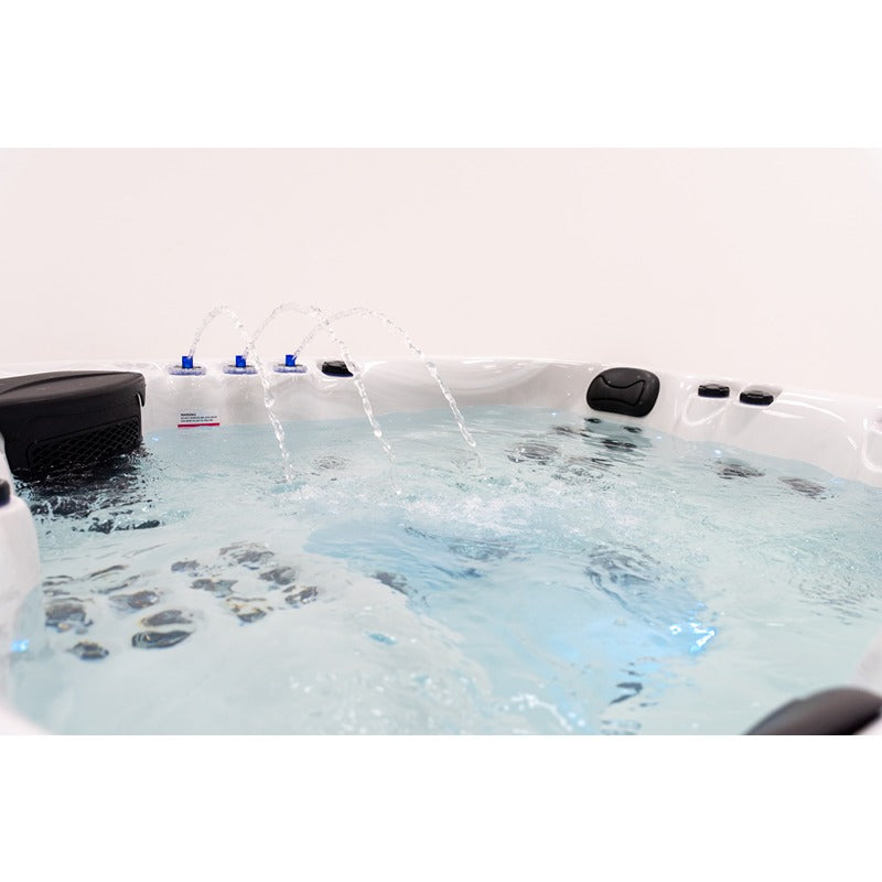 Platinum Spas Happy Hot tub - Active fountains with clear water surface and ergonomic headrests